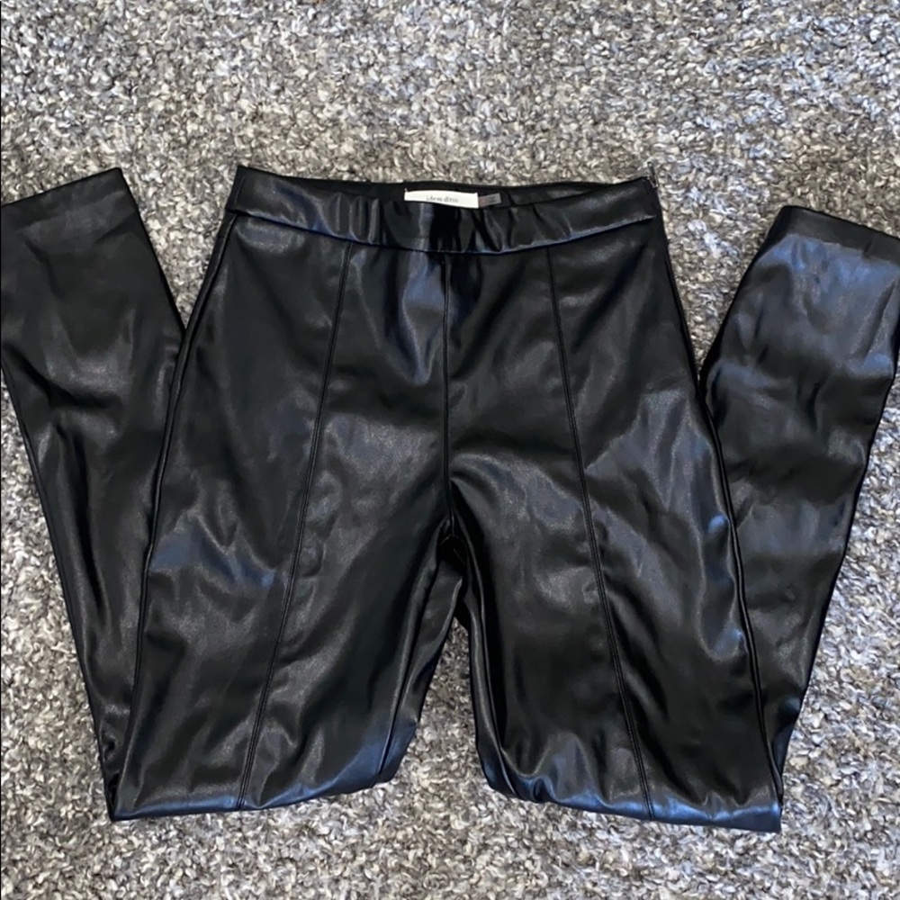 Black leather pants 🖤